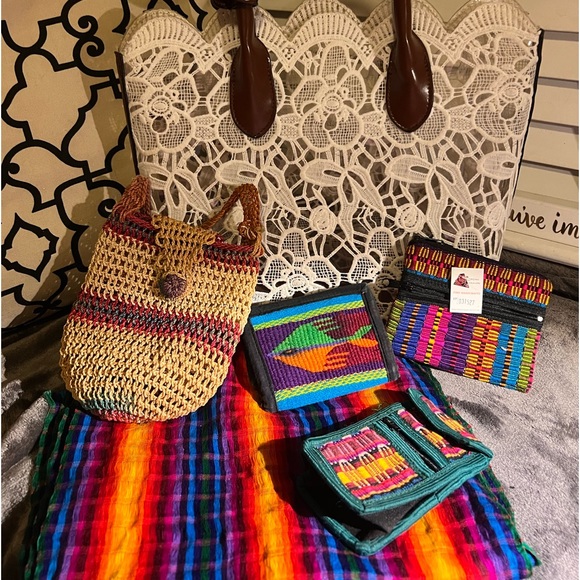 Laced tote, Mayan Fine Handcrafts - scarf wallet, coin purse bundle - Picture 2 of 12